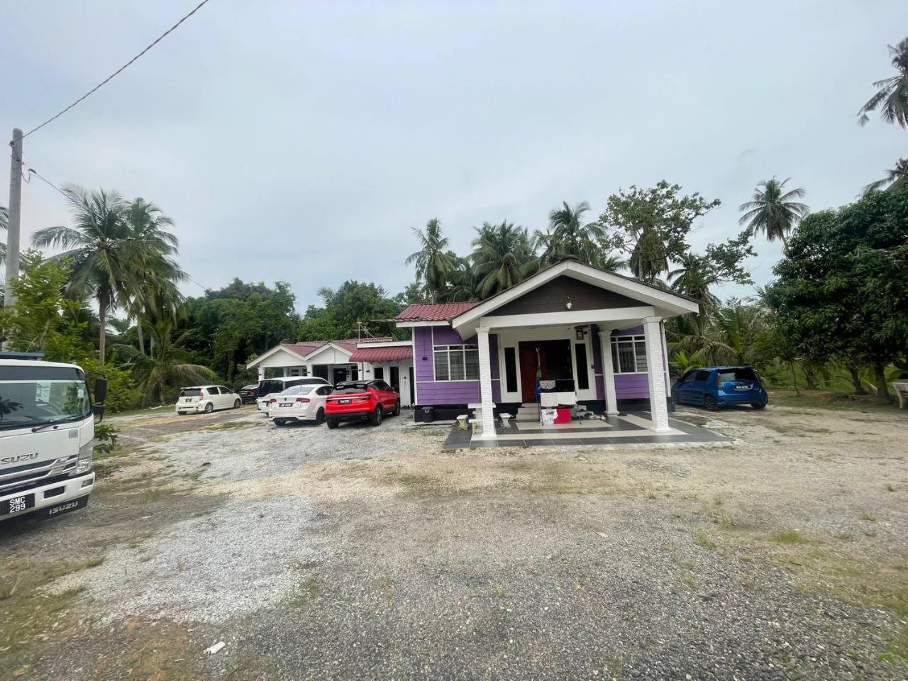 Ar Homestay & Roomestay Merlimau エクステリア 写真