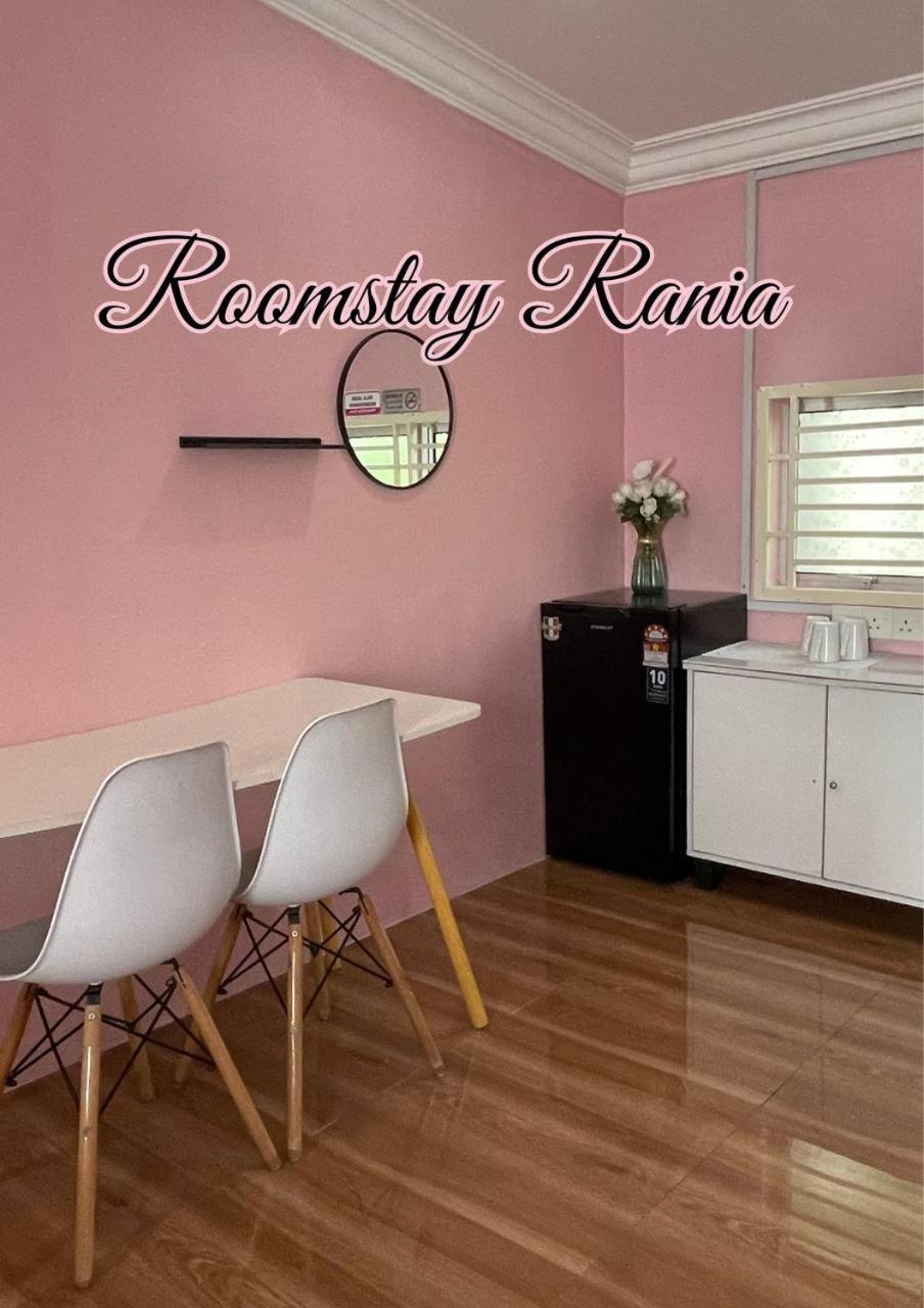 Ar Homestay & Roomestay Merlimau エクステリア 写真